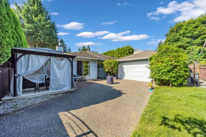 Loft / Bonus Room Photo of 15447 92a Avenue, Surrey, BC