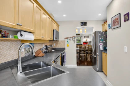 Kitchen Photo of 22 22740 116 Avenue, Maple Ridge, BC