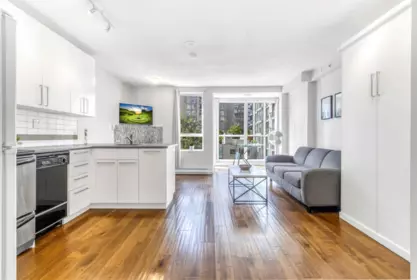 Kitchen Island Photo of 710 939 Homer Street, Vancouver, BC