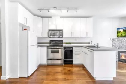 Pantry Photo of 710 939 Homer Street, Vancouver, BC