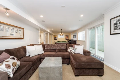 Hallway Photo of 3876 154 Street, Surrey, BC