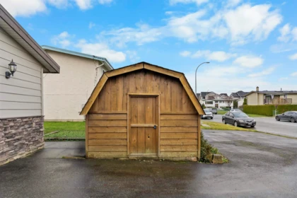 Mudroom Photo of A 46538 Rolinde Crescent, Chilliwack, BC