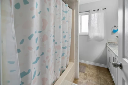 Primary Bedroom Photo of A 46538 Rolinde Crescent, Chilliwack, BC