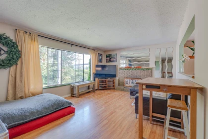Breakfast Nook Photo of 11546 Surrey Road, Surrey, BC