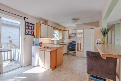 Kitchen Island Photo of 11546 Surrey Road, Surrey, BC
