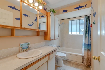 Primary Bathroom Photo of 11546 Surrey Road, Surrey, BC