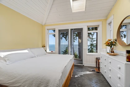 Primary Bedroom Photo of 105 Island Park Drive, Galiano Island, BC