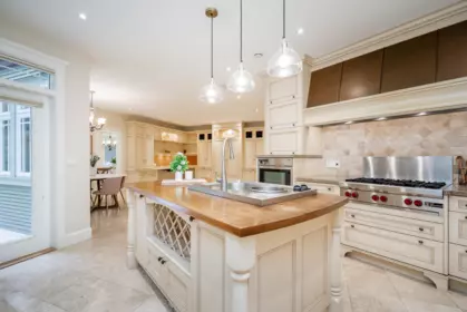 Kitchen Island Photo of 1535 Rockcress Place, Coquitlam, BC
