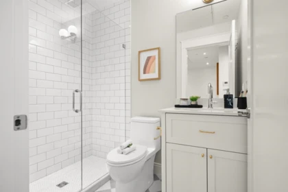 Laundry Room Photo of 1 5819 Highbury Street, Vancouver, BC