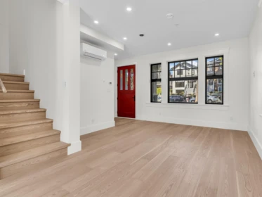 2566 W 2nd Avenue, Vancouver, BC, Vancouver — Half Duplex for sale