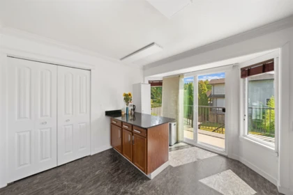 Powder Room Photo of 23190 122 Avenue, Maple Ridge, BC