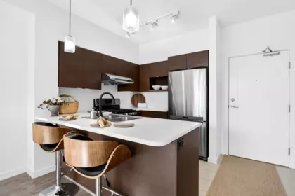 222 10880 No. 5 Road, Richmond, BC, Richmond — Apartment/Condo for sale