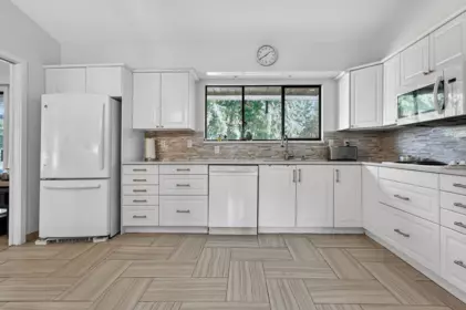 Kitchen Photo of 1838 Harbour Drive, Coquitlam, BC