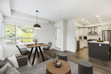 Kitchen Island Photo of 204 33568 George Ferguson Way, Abbotsford, BC