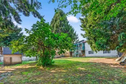 Kitchen Photo of 6500 Yeats Crescent, Richmond, BC