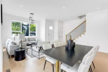 Kitchen Island Photo of 20957 83 Avenue, Langley, BC