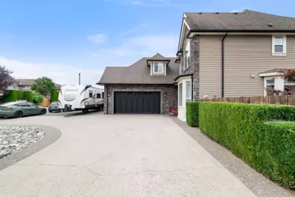 44557 Bayshore Avenue, Chilliwack, BC, Chilliwack — Single Family Residence for sale