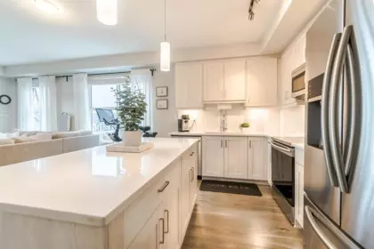 Kitchen Photo of 209 20826 72 Avenue, Langley, BC