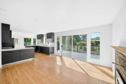 Kitchen Photo of 16290 78a Avenue, Surrey, BC