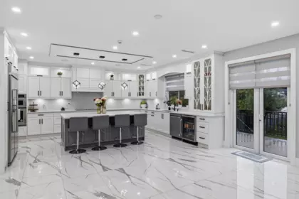 Kitchen Island Photo of 8995 Queen Mary Boulevard, Surrey, BC
