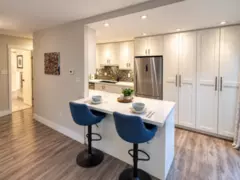 317 1345 W 15th Avenue, Vancouver, BC