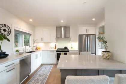 Kitchen Photo of 3067 Plymouth Drive, North Vancouver, BC