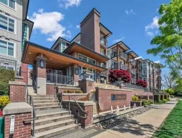 Front Yard Photo of 2201 963 Charland Avenue, Coquitlam, BC