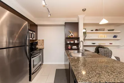 Kitchen Island Photo of 2009 84 Grant Street, Port Moody, BC
