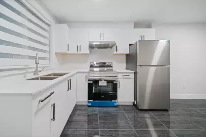 Basement Recreation Room Photo of 101 16631 18 Avenue, Surrey, BC