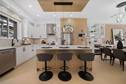 Dining Area Photo of 101 16631 18 Avenue, Surrey, BC