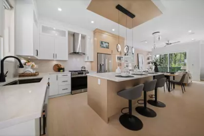 Kitchen Photo of 101 16631 18 Avenue, Surrey, BC