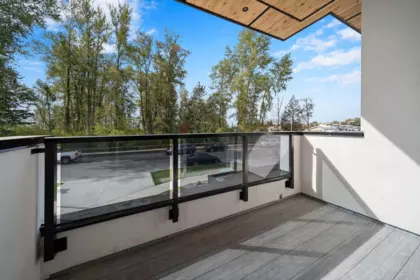 Primary Bathroom Photo of 101 16631 18 Avenue, Surrey, BC