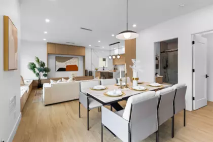 Breakfast Nook Photo of 2 7353 12th Avenue, Burnaby, BC