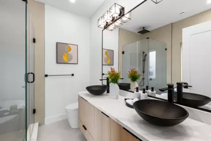 Guest Bathroom Photo of 2 7353 12th Avenue, Burnaby, BC