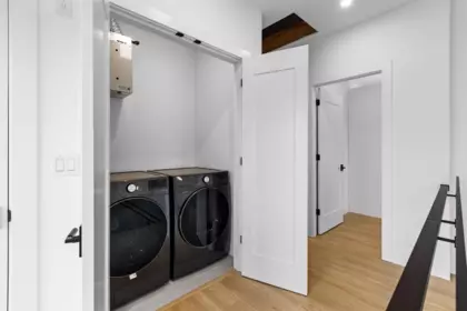 Walk-In Closet Photo of 2 7353 12th Avenue, Burnaby, BC