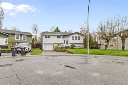 Hot Tub / Spa Photo of 26824 Alder Drive, Langley, BC