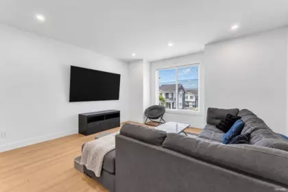 Living Room Photo of 32 14355 62 Avenue, Surrey, BC
