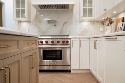 Powder Room Photo of 1 127 W 17th Avenue, Vancouver, BC