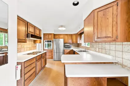 Breakfast Nook Photo of 535 Ailsa Avenue, Port Moody, BC