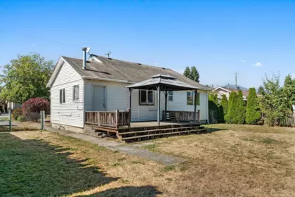 Front Yard Photo of 9260 Mcnaught Road, Chilliwack, BC