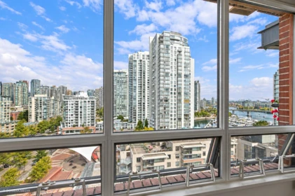 Primary Bedroom Photo of 17D 139 Drake Street, Vancouver, BC