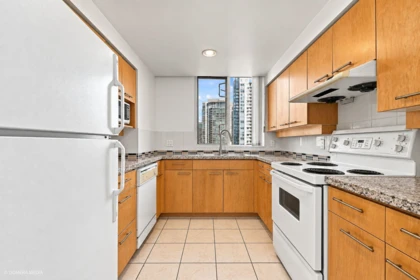 Walk-In Closet Photo of 17D 139 Drake Street, Vancouver, BC