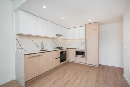 Breakfast Nook Photo of 3807 2135 Springer Avenue, Burnaby, BC