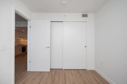 Guest Bathroom Photo of 3807 2135 Springer Avenue, Burnaby, BC