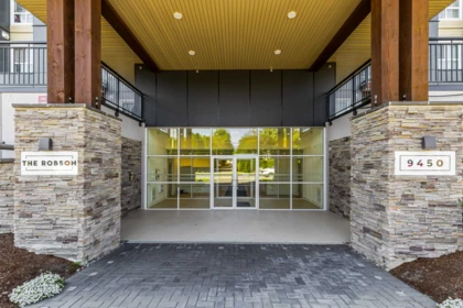 214 9450 Robson Street, Chilliwack, BC, Chilliwack — Apartment/Condo for sale