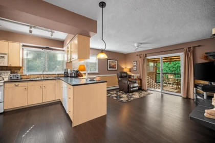 Guest Bathroom Photo of 1172 Eagleridge Drive, Coquitlam, BC