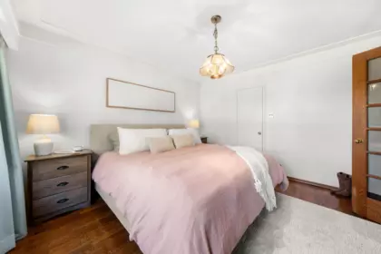 Breakfast Nook Photo of 2554 Adanac Street, Vancouver, BC