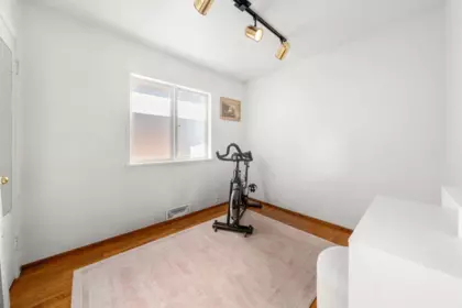 Hallway Photo of 2554 Adanac Street, Vancouver, BC