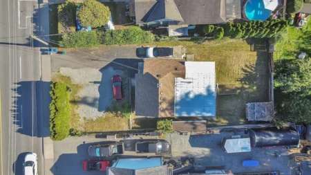 Swimming Pool Photo of 7697 Cedar Street, Mission, BC