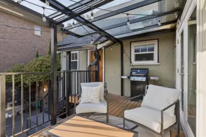 Hot Tub / Spa Photo of 3964 Dundas Street, Burnaby, BC